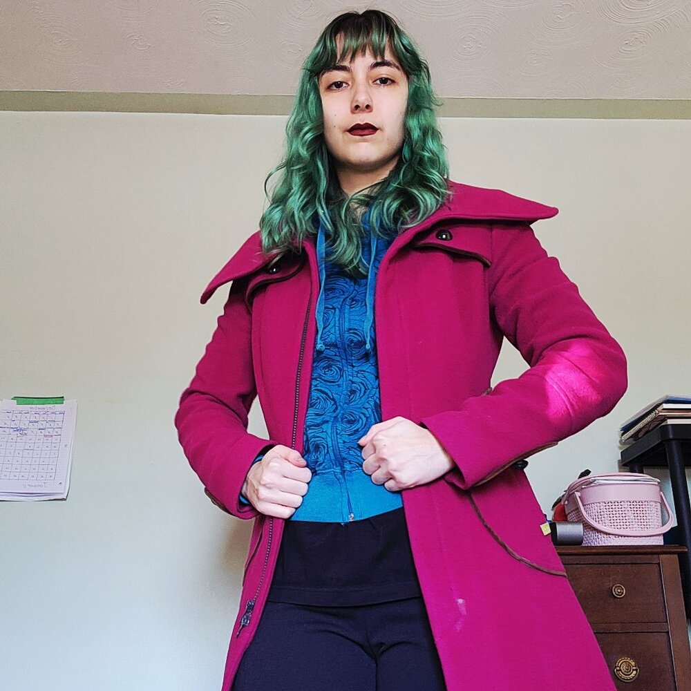 Elegant magenta real Wool coat